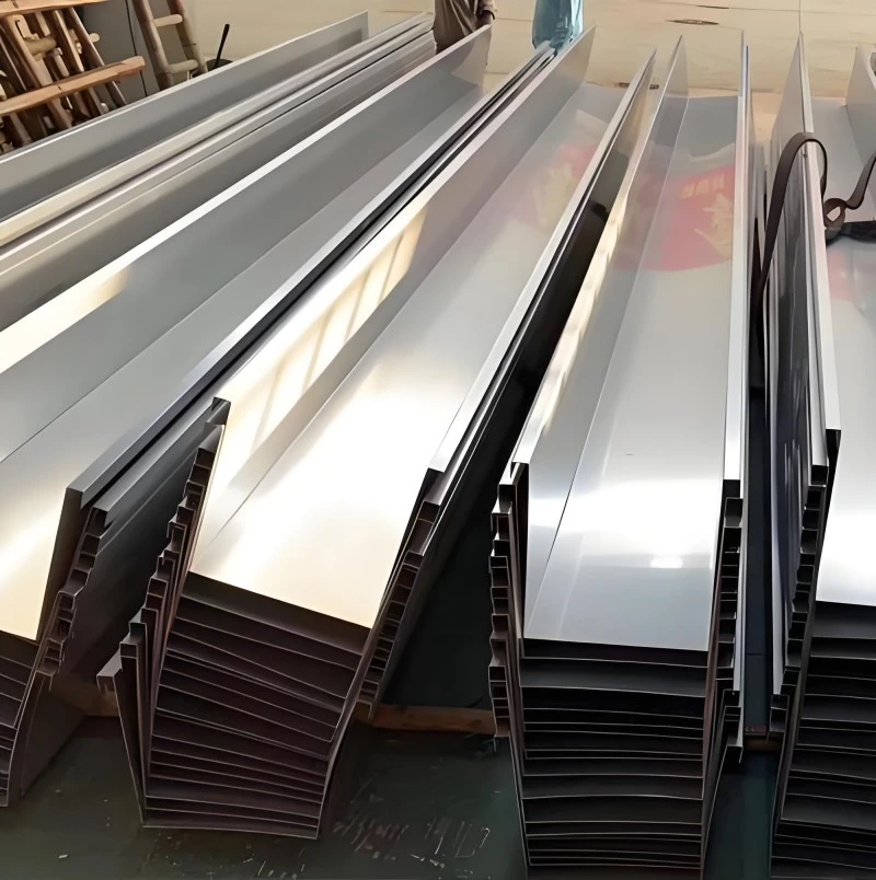 Stainless Steel ရေတံလျှောက်